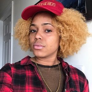 Meet your Posher, Kaiisa